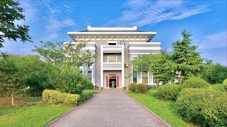 在校園里，你最想做的一件事是什么？